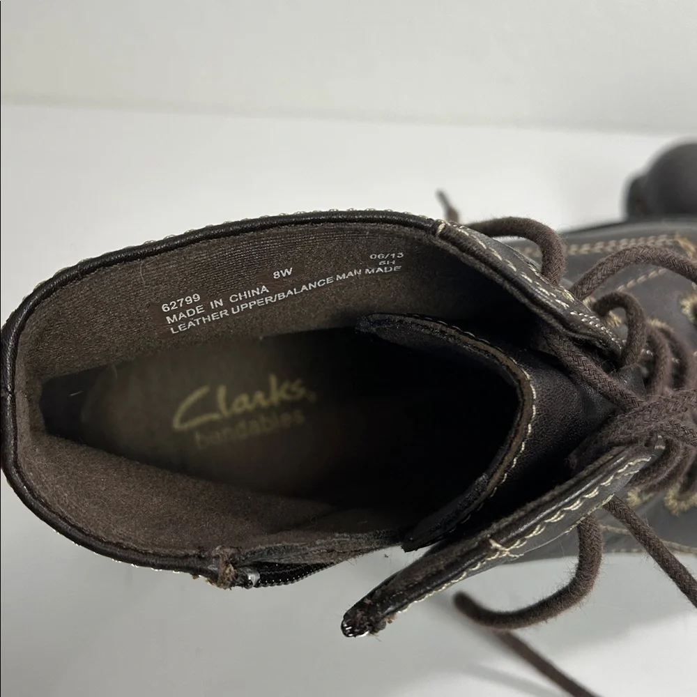 Clark’s Dark Brown Leather Bendables Size 8 **WIDE Lace Up Ankle Boots